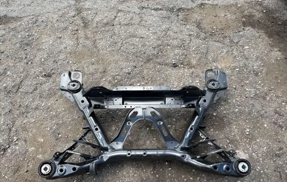 Volvo V60 Rear subframe 5006748