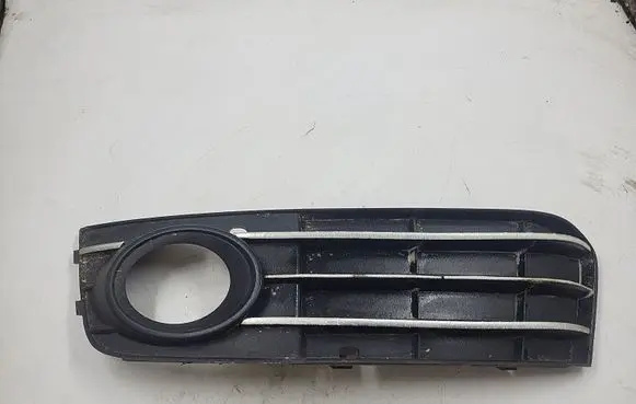 Audi A4 S4 B8 8K Front fog light trim/grill 8K0807681A
