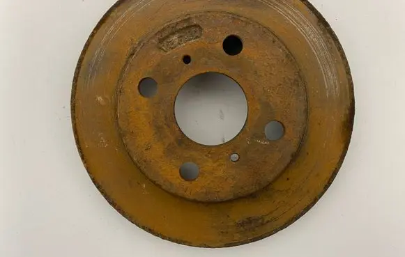 Toyota Yaris Front brake disc