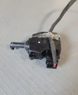 KIA Sportage Fuel tank cap lock motor NQ5211122 2111220149