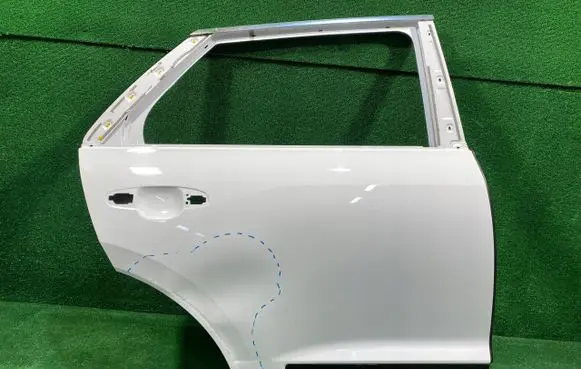 KIA Niro Rear door