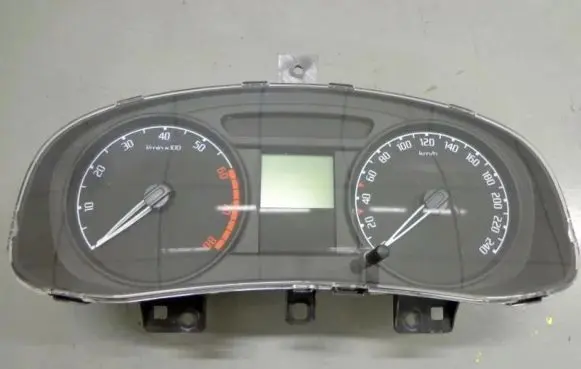 Skoda Fabia Mk1 (6Y) Speedometer (instrument cluster)