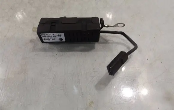 Renault Scenic III - Grand scenic III Aerial antenna amplifier 283630001R