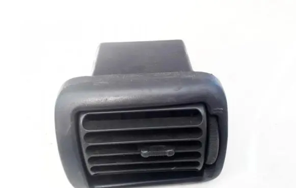 Opel Sintra Dash center air vent grill