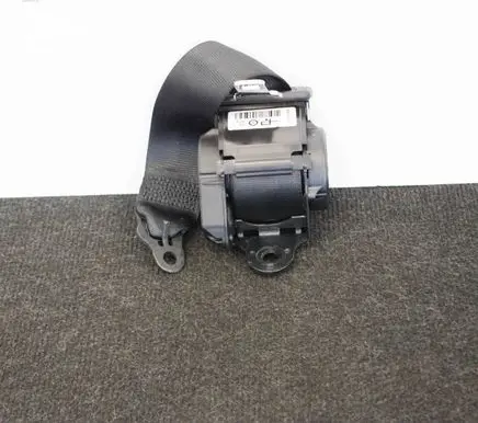 BMW 4 F36 Gran coupe Rear seatbelt 7243309E11000072