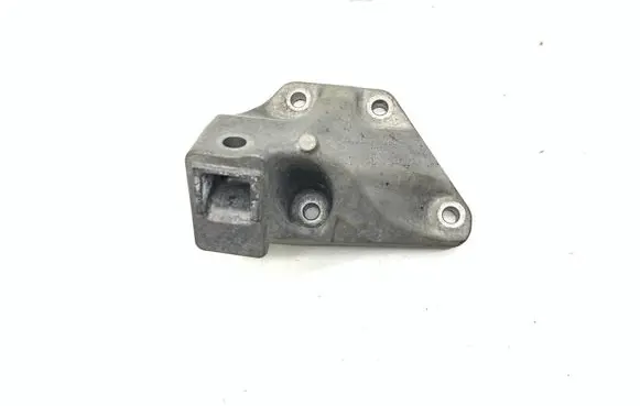 BMW 7 F01 F02 F03 F04 Engine mounting bracket 6777622 677762201