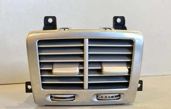 Mercedes-Benz S W221 Rear air vent grill A2218300654