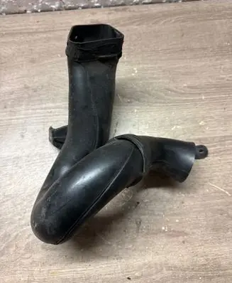Toyota Auris 150 Air intake duct part 177520R010