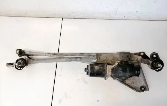 Subaru Legacy Front wiper linkage and motor