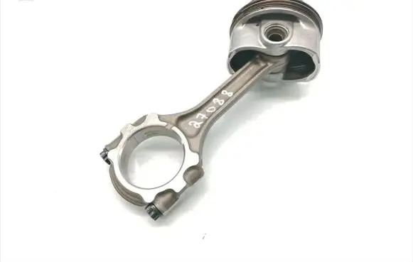 Lexus IS III XE30 Piston with connecting rod 