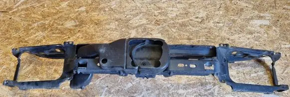 Volkswagen PASSAT B3 Radiator support slam panel