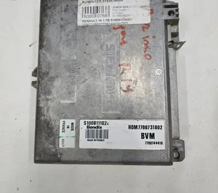 Renault Laguna I Engine control unit/module 7700744410 S100811102C 7700731802