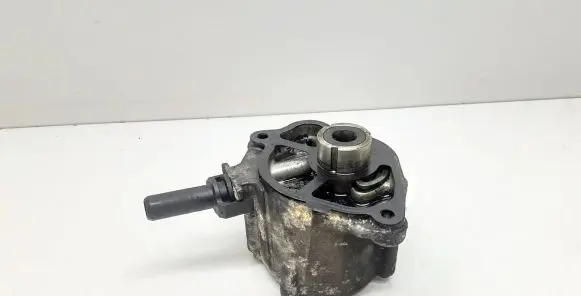 Mercedes-Benz E W212 Vacuum pump A6512300165