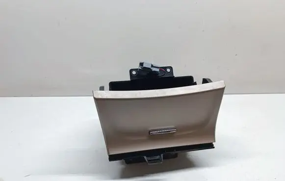 Jeep Grand Cherokee Glove box central console X90020202MR
