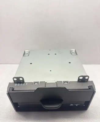 Jeep Cherokee CD/DVD changer P68225372AB 0053342866
