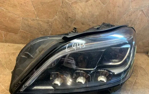 Mercedes-Benz CLS C218 X218 Headlight/headlamp A2189067301