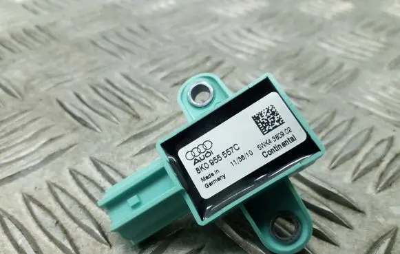 Audi A4 S4 B8 8K Airbag deployment crash/impact sensor 8K0955557C