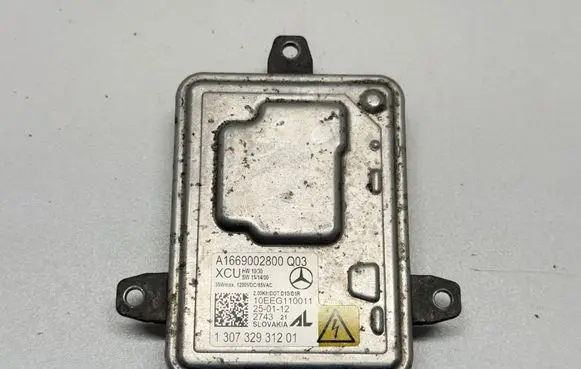 Mercedes-Benz C W204 Headlight ballast module Xenon A1669002800