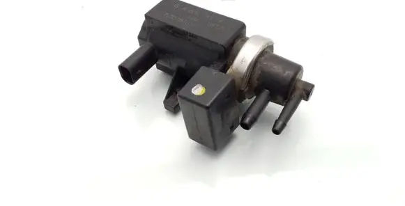 Mercedes-Benz B W245 Turbo solenoid valve A0051535528 70078200 05T209