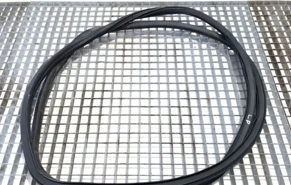 Mercedes-Benz Sprinter W907 W910 Rubber seal front door (on door) 