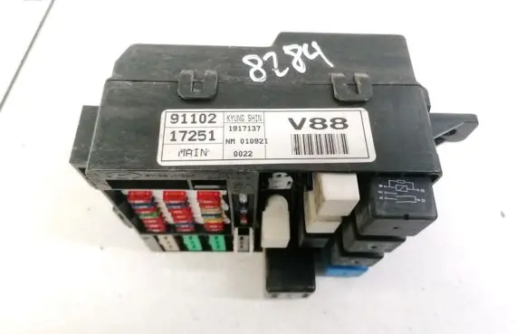 Hyundai Matrix Fuse box set 9110217251 V88