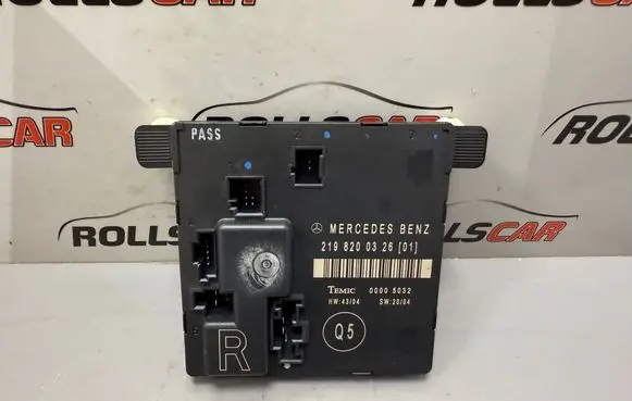 Mercedes-Benz CLS C219 Door control unit/module 2198200326