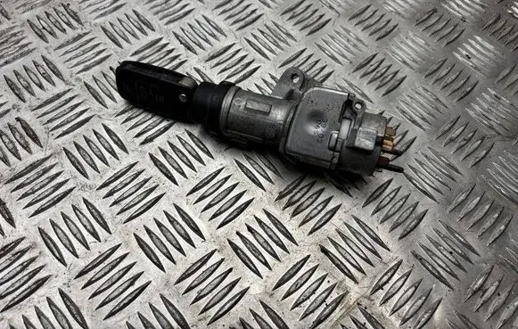 Audi A4 S4 B6 8E 8H Ignition lock 4B0905851G