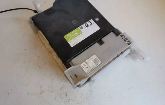 Toyota Yaris Fuse module 892210D110