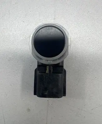 Dacia Sandero III Parking PDC sensor 284429097R 303957 2806231737