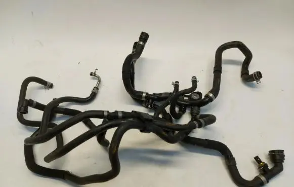 Volvo XC60 Engine coolant pipe/hose 32249934