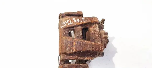 Volkswagen Tiguan Front brake caliper