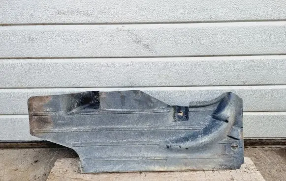 Volvo S40 Front underbody cover/under tray 30683605
