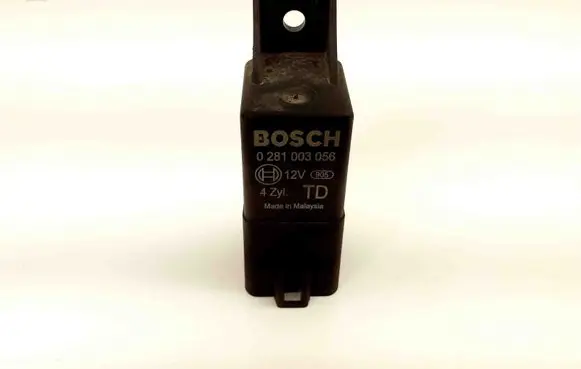 Honda HR-V Glow plug pre-heat relay 0281003056