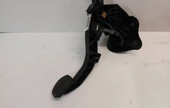 Peugeot 308 Clutch pedal 9801036280 9674259580