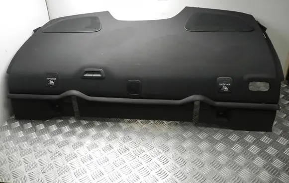 Parcel shelf