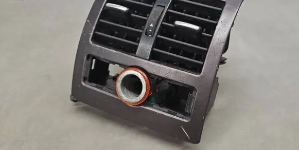 Audi A6 S6 C5 4B Rear air vent grill 4B0815743
