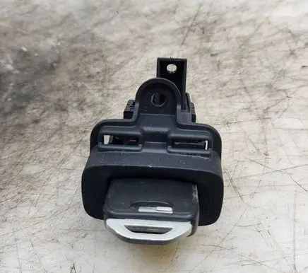 Volvo V60 Ignition lock AH4N15607AE 28227917 CCAB09LP0300T0