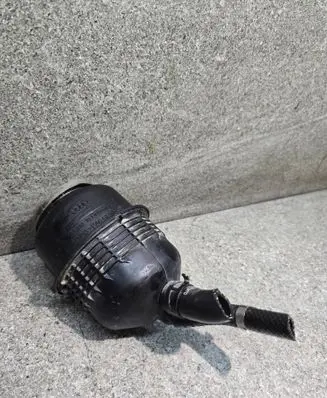 Power steering fluid tank/reservoir