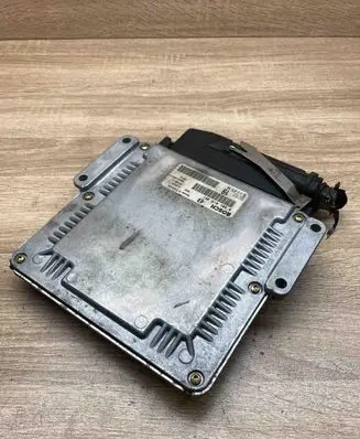 Peugeot 406 Engine control unit/module ECU 9641607680 0281010361