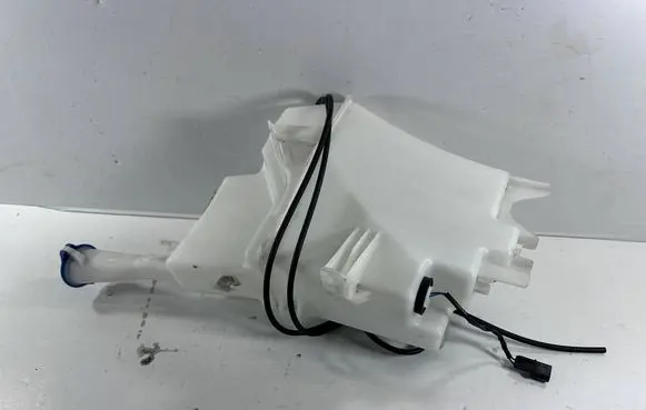 Hyundai Tucson TL Windshield washer fluid reservoir/tank 98610D7600
