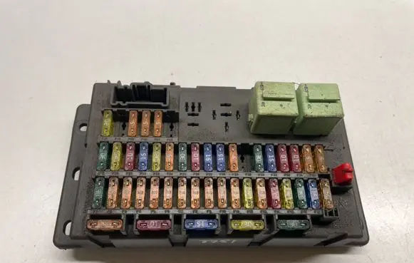 Mini Cooper Hatch Hardtop Fuse module 6906600