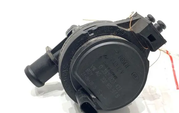 Cupra Formentor Oil filter mounting bracket 2Q0965567B