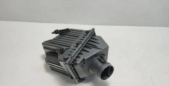 Jaguar E-Pace Air filter box GJ329600AE LR126064 J9C1229