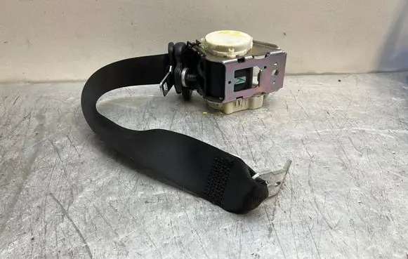 BMW 6 E63 E64 Rear seatbelt 34003266 310108