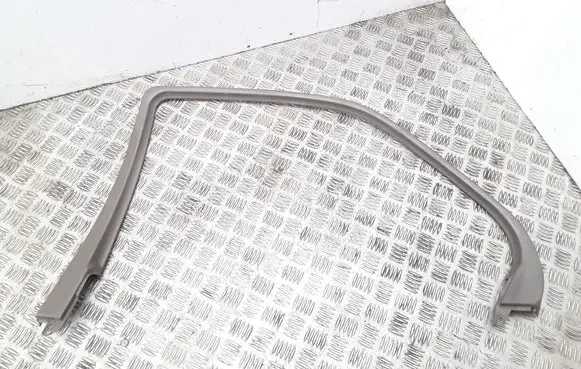 Honda Legend III KA9 Rear door window/glass frame 72942SZ30030