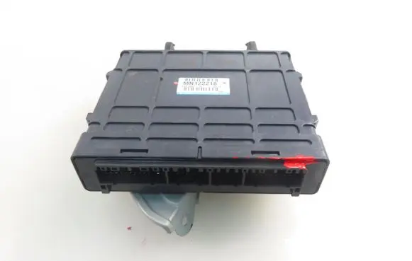 Mitsubishi Outlander Engine control unit/module MN122218