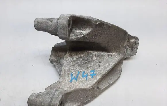 Audi Q5 SQ5 Engine mounting bracket 8K0199307