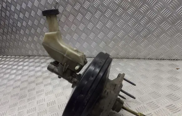 Nissan Note (E11) Brake booster 46007AX702