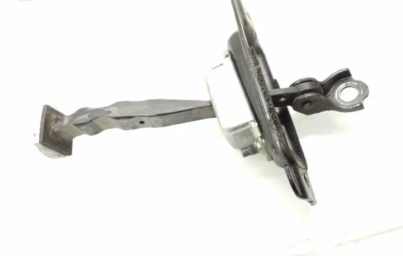 Nissan Leaf I (ZE0) Rear door check strap stopper