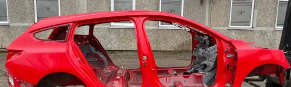 Ford Focus Pillar (middle) 